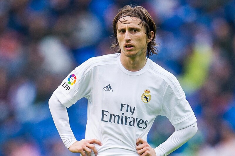 Luka Modric từ chối số tiền khổng lồ từ những câu lạc bộ khác để ở lại Real Madrid